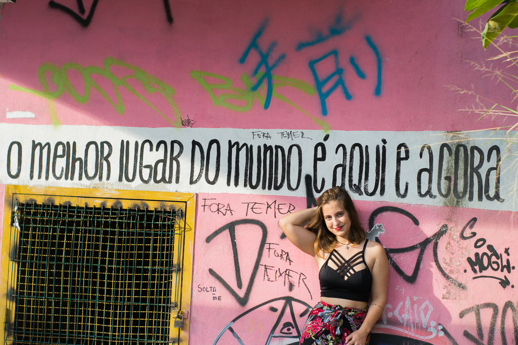 Laura Nolasco por Letícia Reis