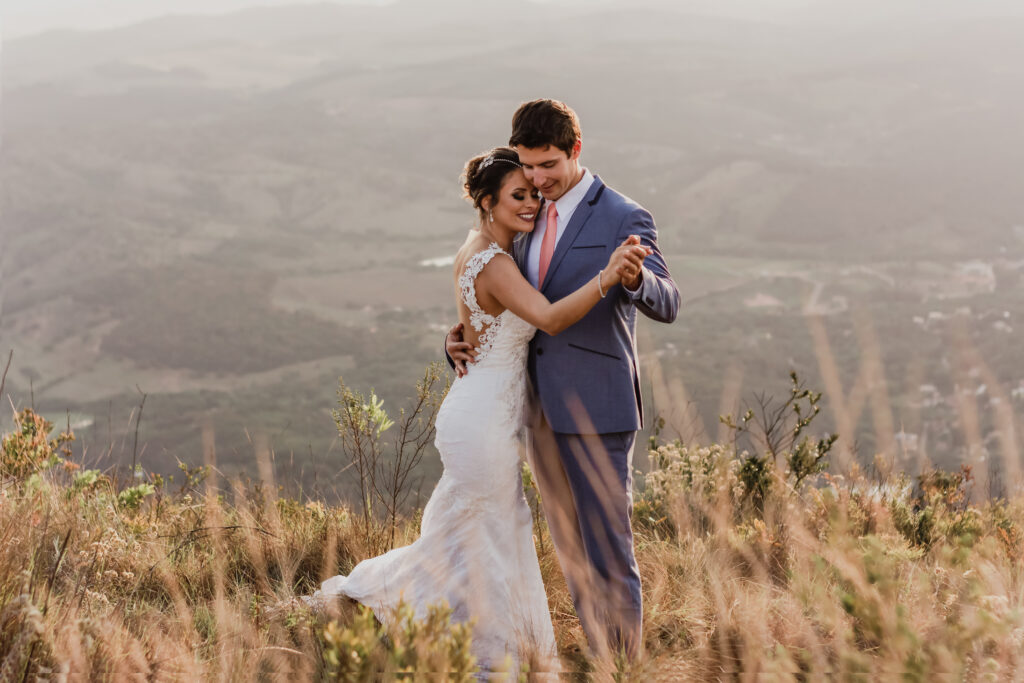 Ensaio de casal no Topo do Mundo, Serra da Moeda, 2018 - Por Laura Nolasco Fotografia